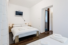 KUCA-ZA-ODMOR-BIONDI-61